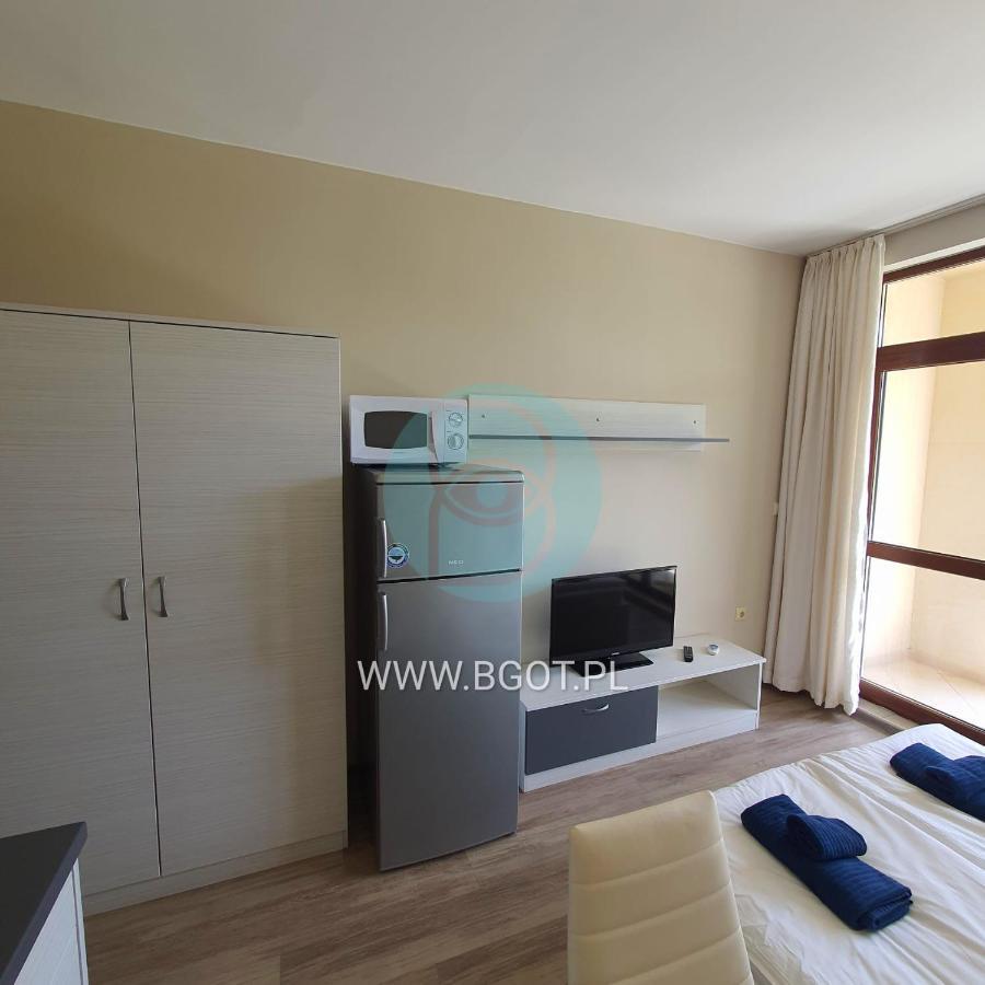 Sorrento Sole Mare - Apartments By The Beach Sveti Vlas Exteriör bild