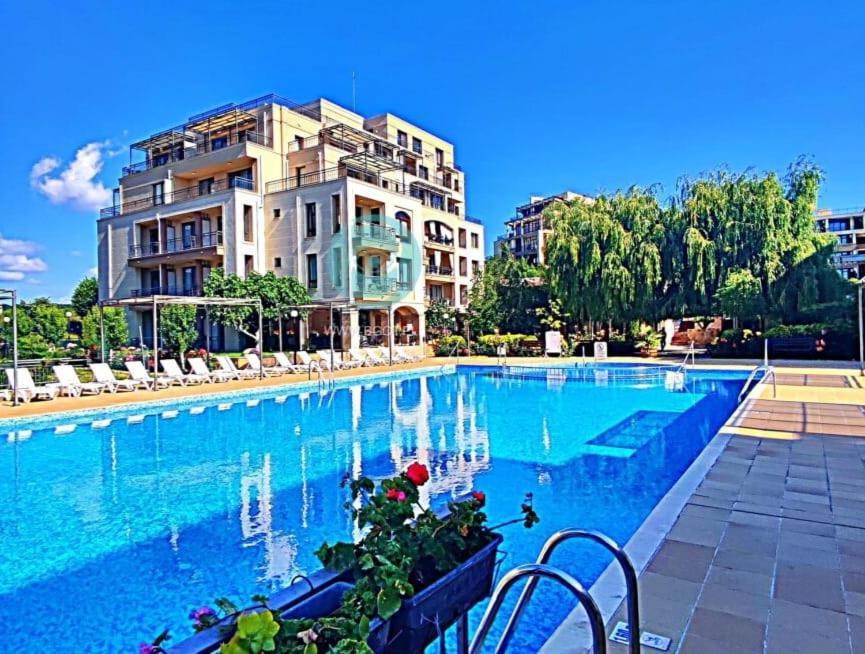 Sorrento Sole Mare - Apartments By The Beach Sveti Vlas Exteriör bild